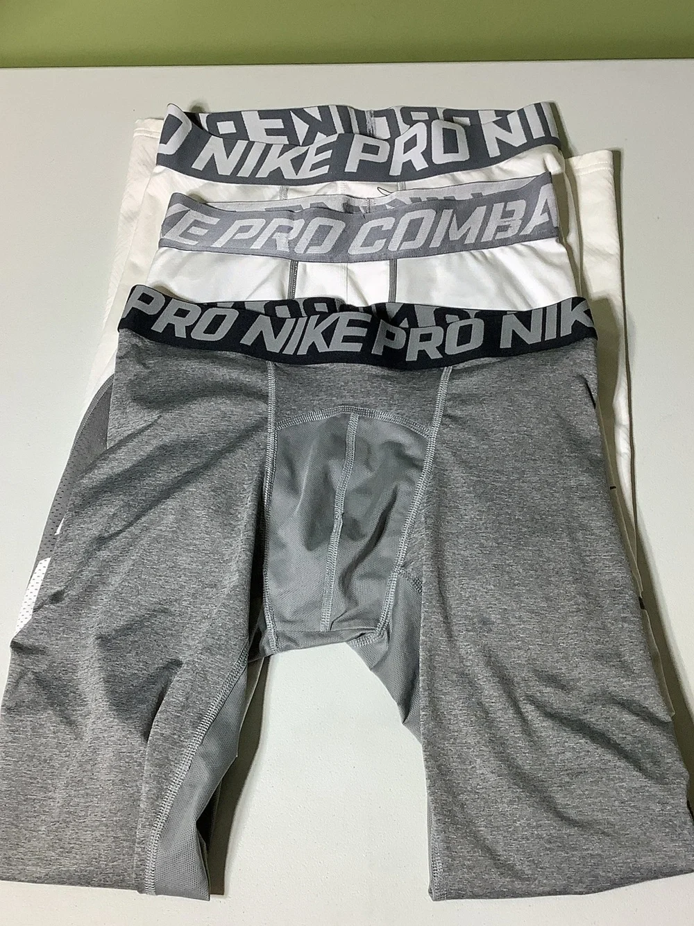 Nike Pro/Pro Combat compression leggings lot of 3, size medium